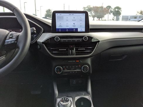 Certified 2022 Ford Escape SEL image 16