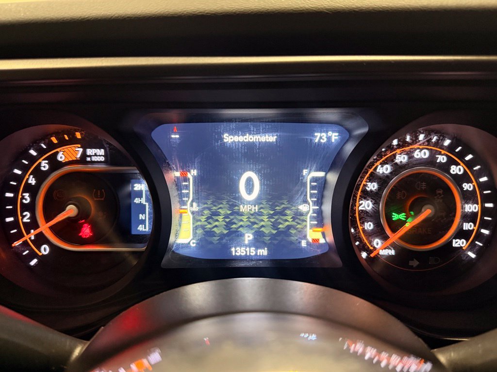 Used 2024 Jeep Wrangler Unlimited Sahara w/ Technology Group AWD/4WD image 18