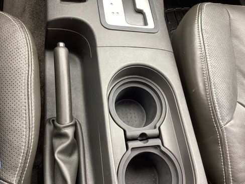Used 2014 Nissan Frontier PRO-4X w/ Pro-4x Luxury Package AWD/4WD image 36