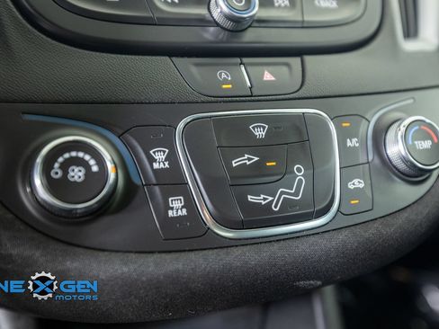 Used 2023 Chevrolet Malibu RS FWD image 18