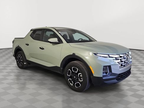 Used 2024 Hyundai Santa Cruz SEL FWD image 2