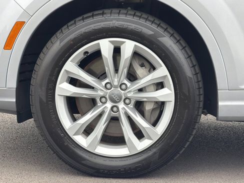 Used 2019 Audi Q7 3.0T Premium AWD/4WD image 32