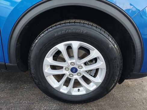 Used 2020 Ford Escape SE image 14