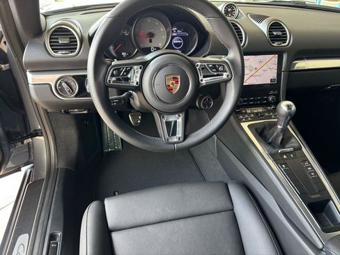 Used 2025 Porsche 718 Cayman S w/ Premium Package RWD image 13