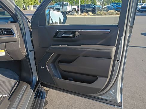 New 2026 Chevrolet Tahoe Premier image 13