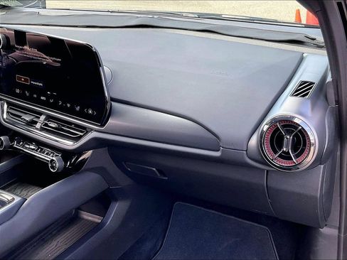 Used 2024 Chevrolet Equinox EV RS FWD image 13