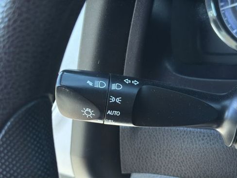 Used 2019 Toyota Corolla LE FWD image 27