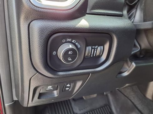 Certified 2022 RAM 1500 Laramie image 18