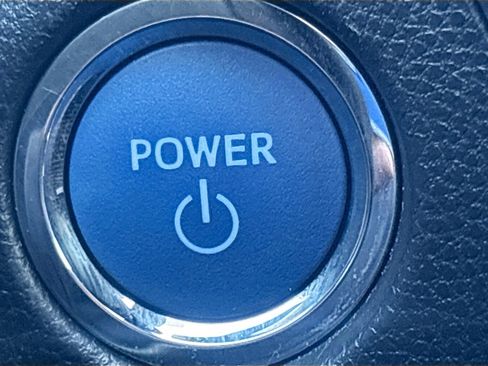 Used 2022 Toyota RAV4 XLE image 36