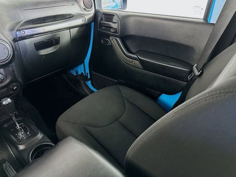 Certified 2018 Jeep Wrangler Unlimited Sport S image 30