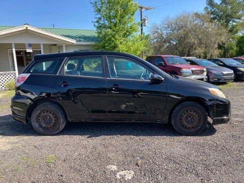 Used 2005 Toyota Matrix XR image 4