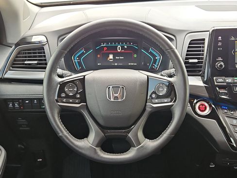 Used 2023 Honda Odyssey Elite image 15