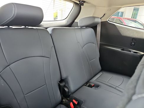 Used 2018 Buick Enclave Essence w/ Trailering Package AWD/4WD image 26