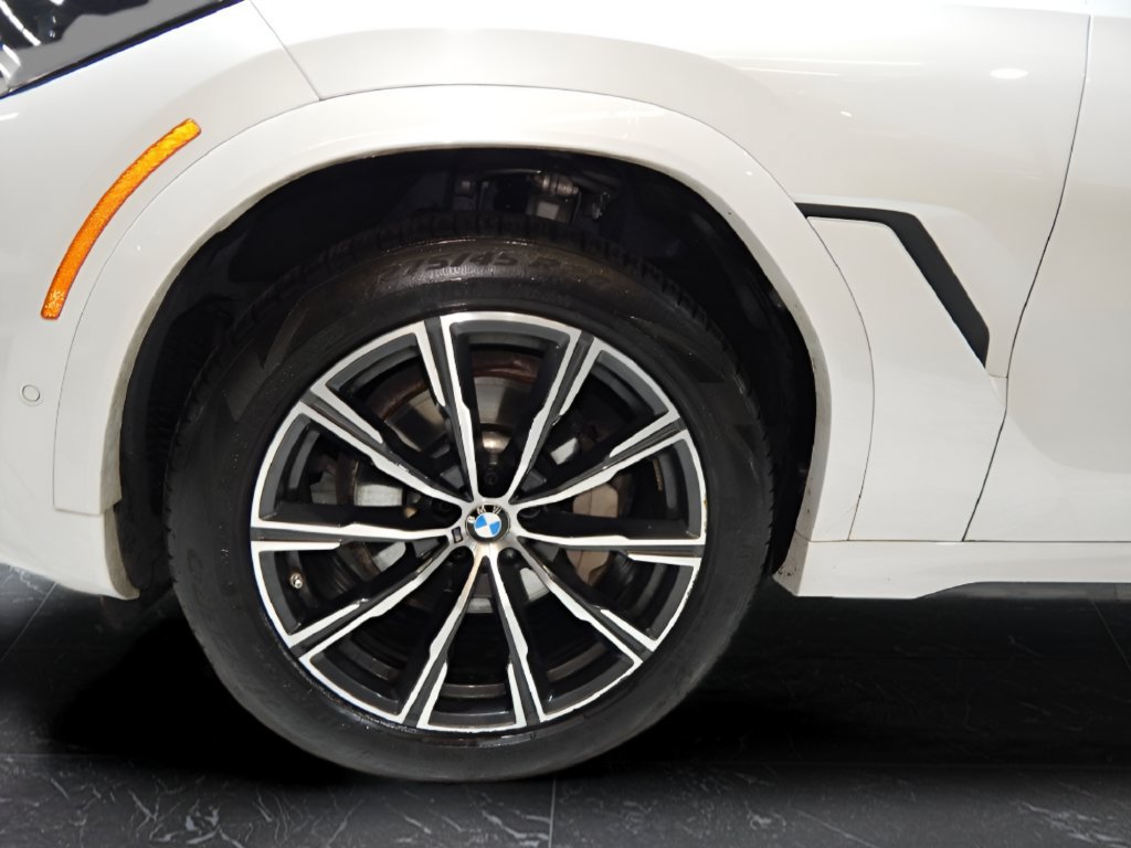 Used 2023 BMW X6 xDrive40i w/ M Sport Package AWD/4WD image 28