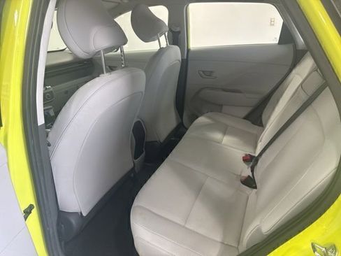 Used 2024 Hyundai Kona SE image 16