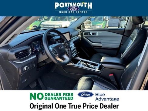 Certified 2022 Ford Explorer XLT w/ Equipment Group 202A image 4
