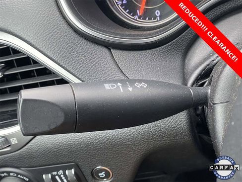 Used 2019 Jeep Cherokee Limited image 21