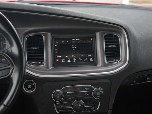 Used 2022 Dodge Charger SXT RWD image 20