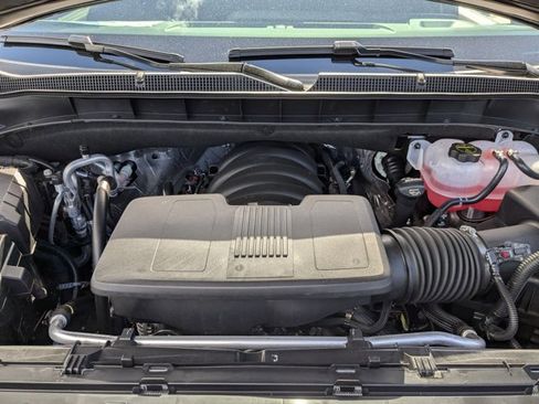 New 2026 Chevrolet Suburban Z71 image 17