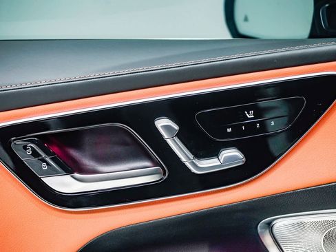 Used 2023 Mercedes-Benz GLC 300 4MATIC image 20