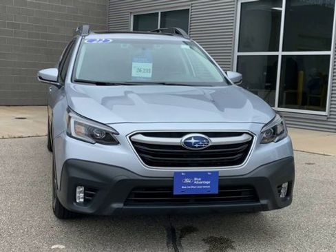 Used 2022 Subaru Outback Premium AWD/4WD image 4