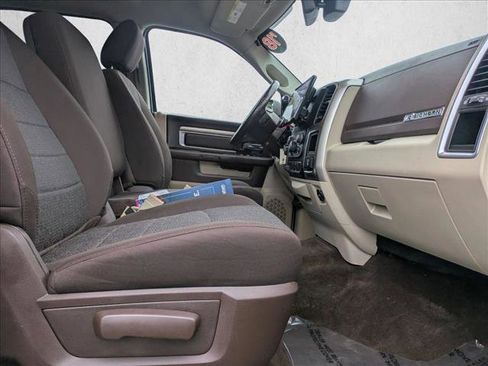 Used 2018 RAM 2500 Big Horn image 19