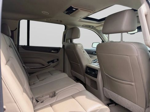 Used 2019 GMC Yukon XL SLT w/ Open Road Package RWD image 31