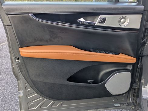 Used 2023 Lincoln Nautilus Black Label w/ Class II Trailer Tow Package image 21