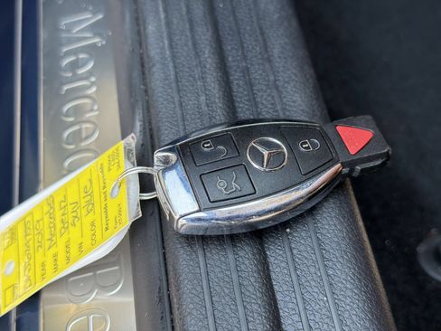 Used 2019 Mercedes-Benz GLA 250 4MATIC image 37