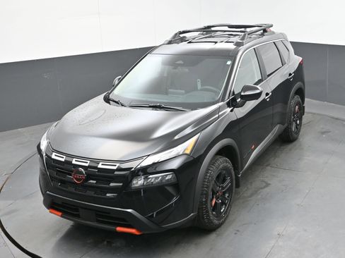 New 2026 Nissan Rogue SV image 32