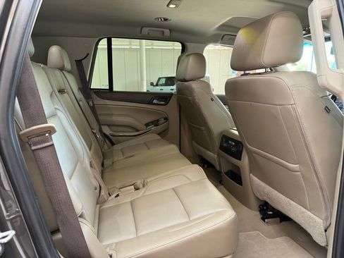 Used 2019 GMC Yukon SLT image 18