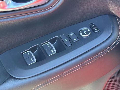 Certified 2025 Honda HR-V Sport image 14