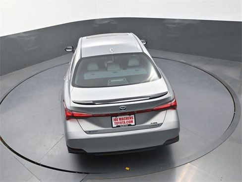 Used 2021 Toyota Avalon XSE image 24