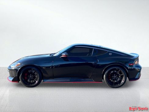 Used 2024 Nissan Z NISMO w/ Floor Mat Package RWD image 3