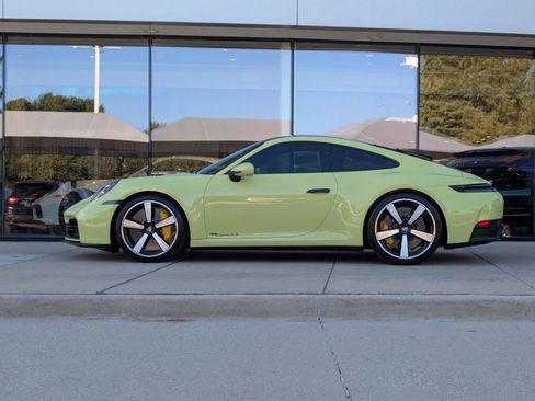 Used 2025 Porsche 911 Carrera S image 2