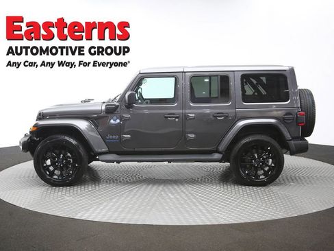 Used 2025 Jeep Wrangler Unlimited Sahara AWD/4WD image 59