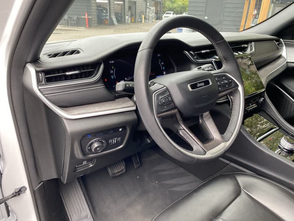 Used 2024 Jeep Grand Cherokee Limited 4xe AWD/4WD image 2