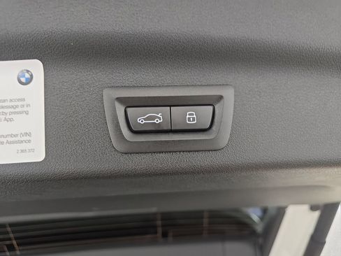 Used 2025 BMW X1 xDrive28i w/ Technology Package image 16