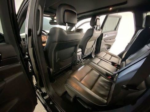 Used 2020 Jeep Grand Cherokee Overland AWD/4WD image 33