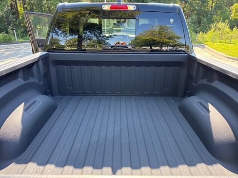 Used 2026 RAM 1500 Express AWD/4WD image 33