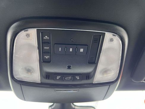 Used 2024 Dodge Durango GT image 33