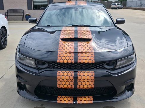 Used 2019 Dodge Charger GT RWD image 2