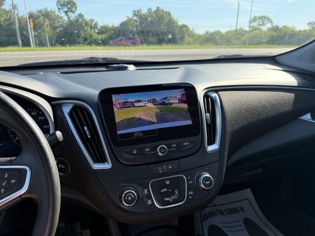 Used 2024 Chevrolet Malibu LS FWD image 14