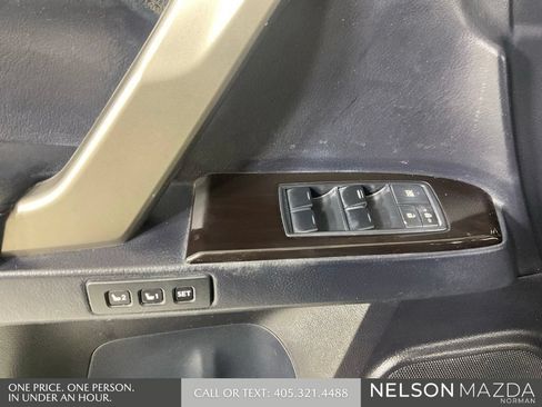 Used 2016 Lexus GX 460 w/ Navigation Package AWD/4WD image 19