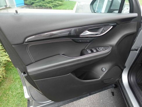 Used 2023 Buick Envision Essence AWD/4WD image 11