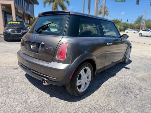 Used 2006 MINI Cooper Hardtop FWD image 5