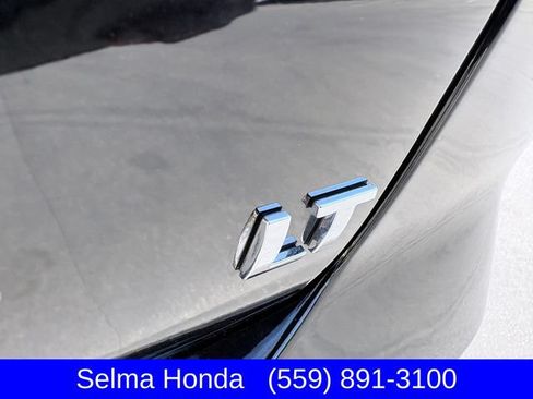 Used 2023 Chevrolet Equinox LT FWD image 24