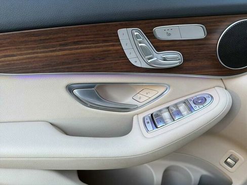 Certified 2022 Mercedes-Benz GLC 300 4MATIC image 13