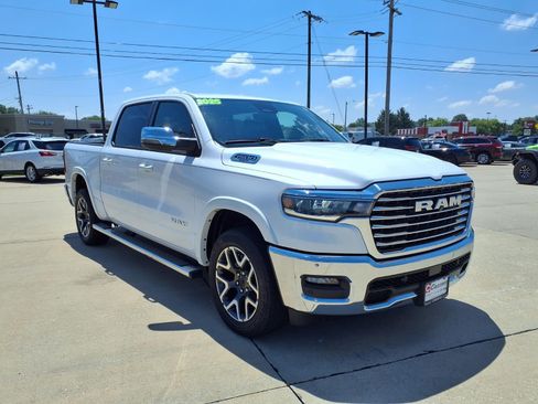 Certified 2025 RAM 1500 Laramie w/ Bed Utility Group AWD/4WD image 29