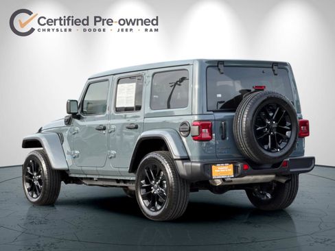 Certified 2025 Jeep Wrangler Unlimited Sahara w/ Safety Group AWD/4WD image 6